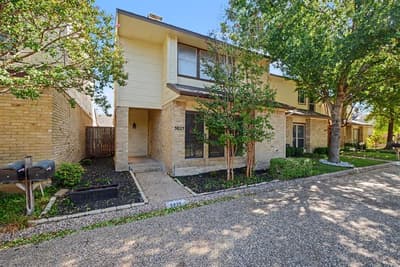 5825 Preston Valley Drive, Dallas TX 75240 - Photo 2