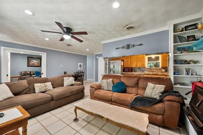 1703 Nueces Trail, Arlington TX 76012 - Photo 5