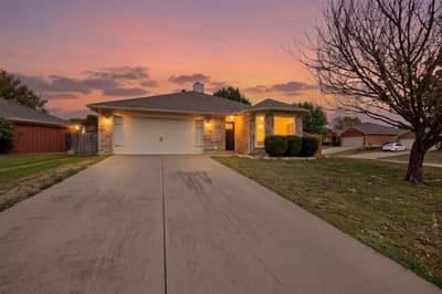600 Jamie Lane, Mansfield TX 76063