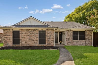 1805 Creekside Court, Garland TX 75040