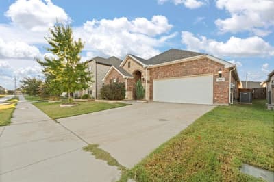 541 White Bud Lane, Fort Worth TX 76131 - Photo 2