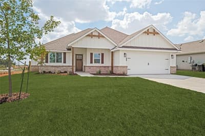 303 Sam Drive, Hillsboro TX 76645 - Photo 2