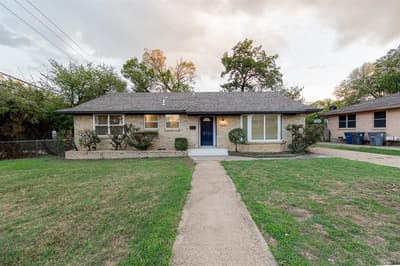 2406 Cliff Teen Court, Dallas TX 75233 - Photo 3