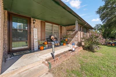 1212 Briarwood Drive, Cleburne TX 76033 - Photo 2