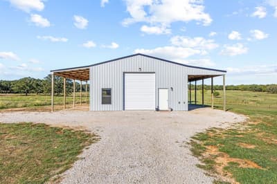 205 Rolling Hills Boulevard, Alvord TX 76225 - Photo 2