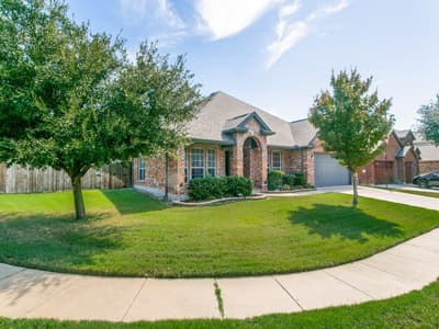 10132 Ash Creek Lane, Fort Worth TX 76177