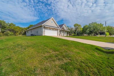 1004 Mojave Trail, Granbury TX 76048 - Photo 2
