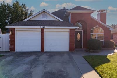2048 Bay View Drive, Irving TX 75060 - Photo 2