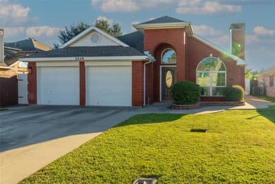 2048 Bay View Drive, Irving TX 75060 - Photo 4