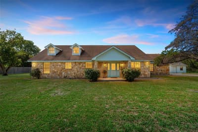 712 Beard Avenue, Robinson TX 76706
