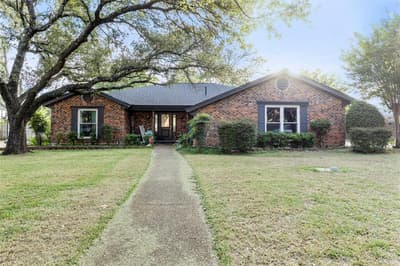 900 Stonelake Drive, Cleburne TX 76033