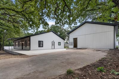 180 Garnet Road, Springtown TX 76082