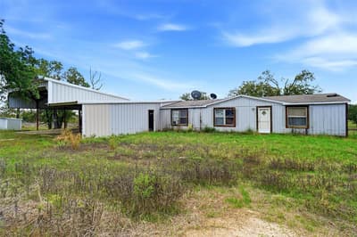 1633 Three Skillet Road, Springtown TX 76082 - Photo 5