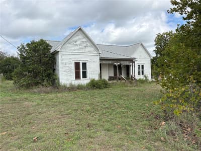 104 A E North Street, Hico TX 76457 - Photo 2