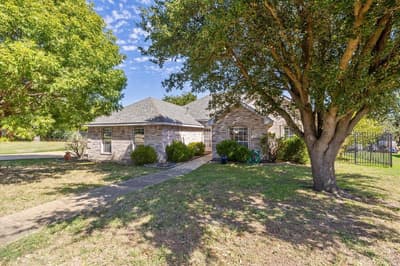 6412 Bluebonnet Drive, Rowlett TX 75089 - Photo 2