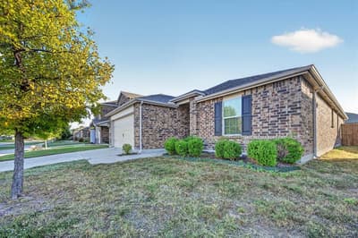 1615 Luckenbach Drive, Forney TX 75126 - Photo 2