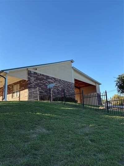 504 Balboa Drive E, Runaway Bay TX 76426 - Photo 3
