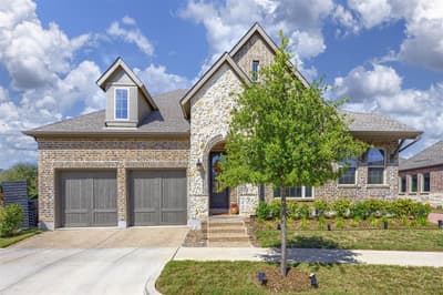 2055 Spotted Fawn Drive, Arlington TX 76005