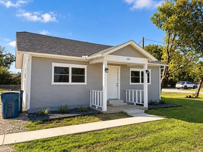 401 N Frontage Road, Valley View TX 76272