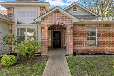 10100 Seville Court, Waco TX 76708 - Photo 2