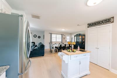2106 SE 21ST ST, Mineral Wells TX 76067 - Photo 4