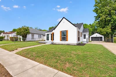 815 E Robert Street, Fort Worth TX 76104 - Photo 3