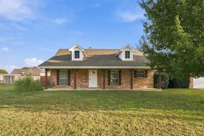 107 Ashley Street, Alvord TX 76225 - Photo 2