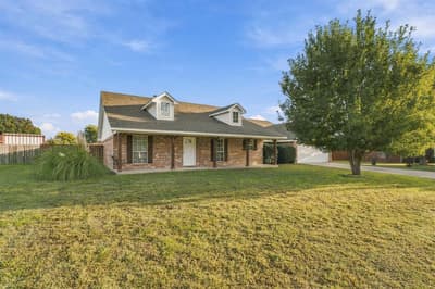 107 Ashley Street, Alvord TX 76225