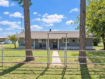 2220 Well Service Road, Bowie TX 76230 - Photo 3