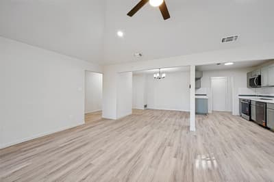 4113 Hemlock Street, Fort Worth TX 76137 - Photo 4