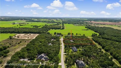 6104 Temple Oaks Court, Granbury TX 76049 - Photo 2