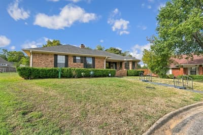 316 Trollinger Street, Whitesboro TX 76273 - Photo 2