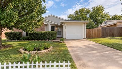 7804 Evening Star Drive, Fort Worth TX 76133