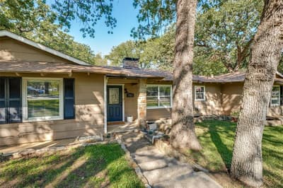 521 Greenbriar Lane, Highland Village TX 75077 - Photo 2