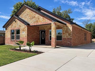 707 N Blanche Street, Terrell TX 75160