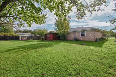 4508 Village Court, Granbury TX 76049 - Photo 3