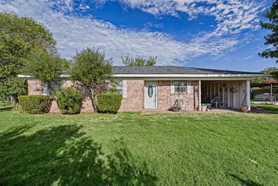 4508 Village Court, Granbury TX 76049