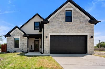 122 Yvonne Street, Red Oak TX 75154
