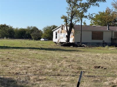 9601 1st Street, Joshua TX 76058