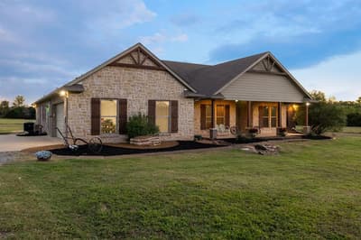 516 Spring Town Road, Van Alstyne TX 75495 - Photo 2