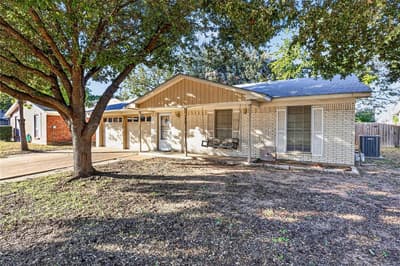 1305 Montclair Street, Arlington TX 76015