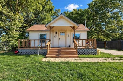 309 E Wilbarger Street, Bowie TX 76230