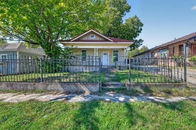 2405 Roosevelt Avenue, Fort Worth TX 76164 - Photo 3