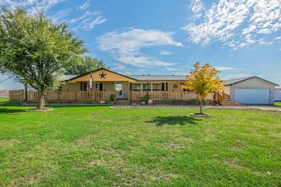 153 Golden Coast Circle, Palmer TX 75152