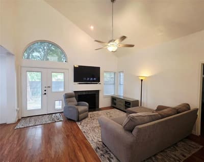 9436 Penny Lane, Irving TX 75063 - Photo 3