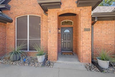 6205 Brookstone Drive, Arlington TX 76001 - Photo 3