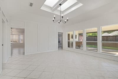 6205 Brookstone Drive, Arlington TX 76001 - Photo 5