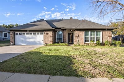 4001 Brownwood Lane, Arlington TX 76017
