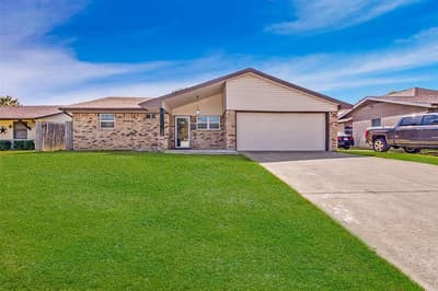 521 Cranbrook Lane, Grand Prairie TX 75052