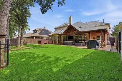 7608 Hinkley Oak Drive, Denton TX 76208 - Photo 2